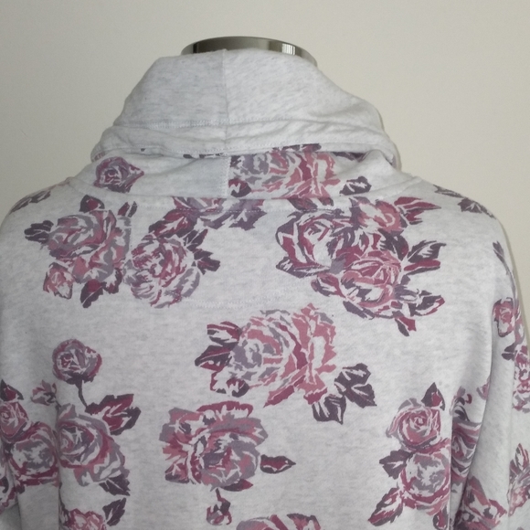 Calvin Klein Floral Sweatshirt Size Medium - Picture 5 of 5